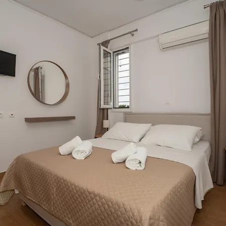 Dream Apartments With Sea Views アパート ヴァシリキ